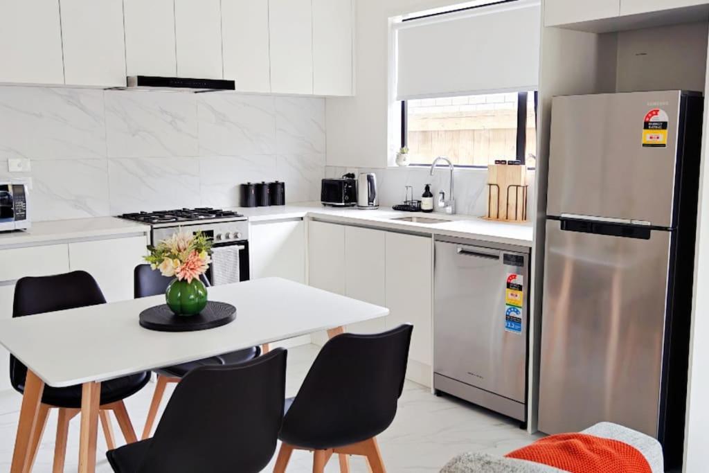 Modern & Cozy New Build Retreat Villa Hamilton Eksteriør bilde